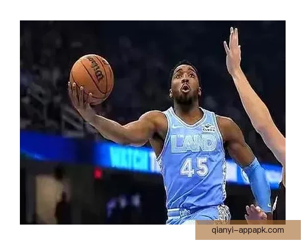 克莱四分钟狂砍十四分直言马刺替补别紧张我们在摆烂